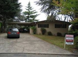 13155 SW Ash Dr, Tigard, OR 97223