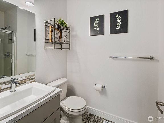 4th image of 6917 232nd Avenue E