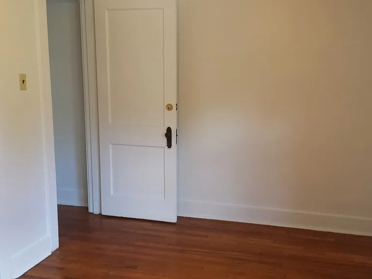 5923 Douglas St — Photo 10