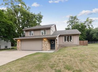 2415 SE Rose Ave, Des Moines, IA 50320