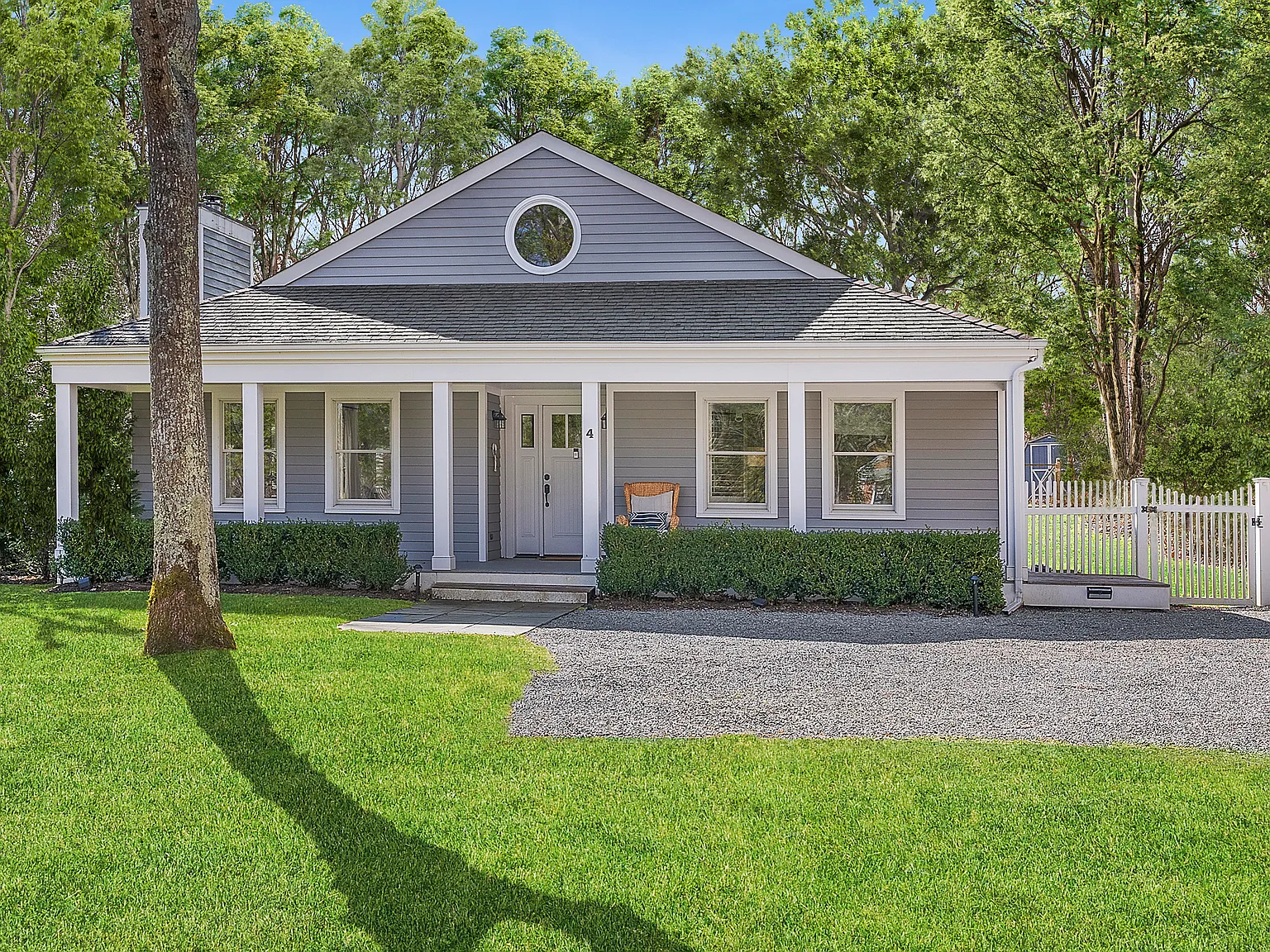 Bridgehampton Bungalow — Photo 2