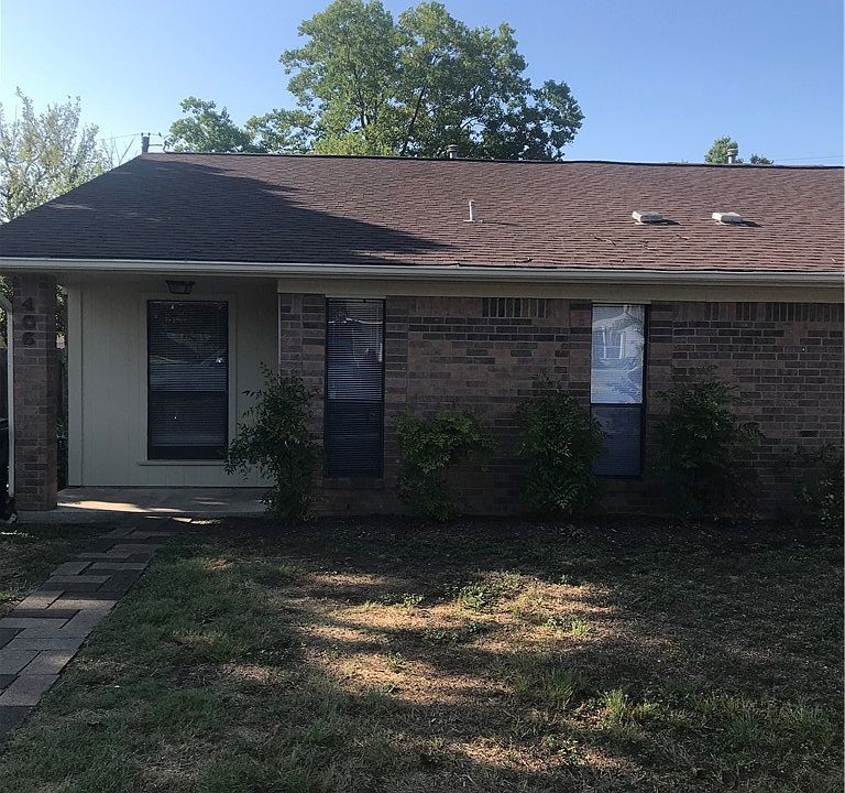 1st image of 406 Brentwood Dr E