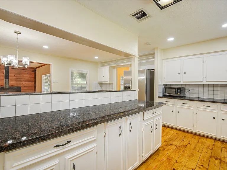 804 Chickasaw Dr — Photo 13