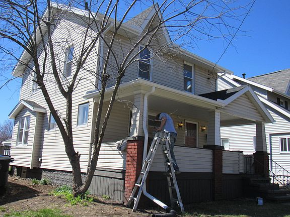 3rd image of 1290 Burkhardt Ave