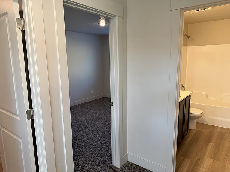 4013 S Woodland Ave — Photo 38