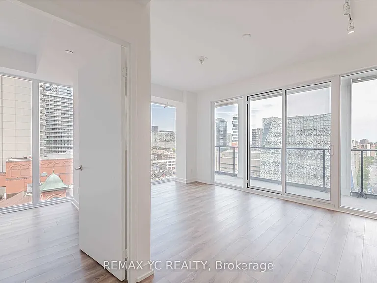 20 Edward St #717 — Photo 2