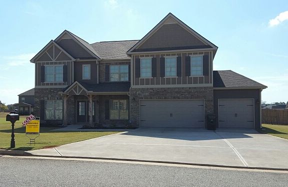 3rd image of 223 Blackhawke Lane Dr