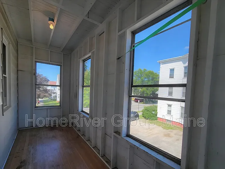 171 College St #5 — Photo 24