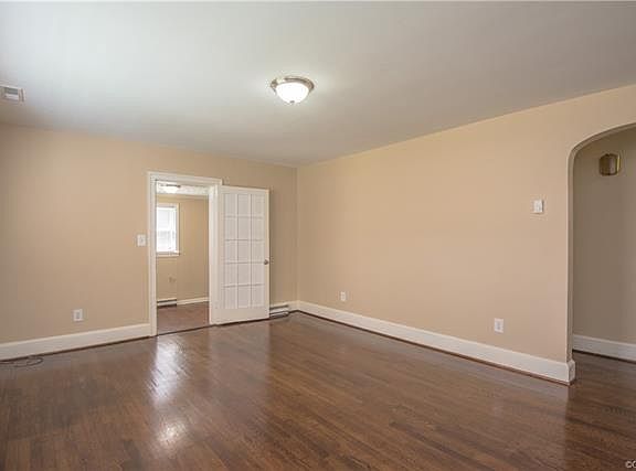 5th image of 21200 Halloway Ave