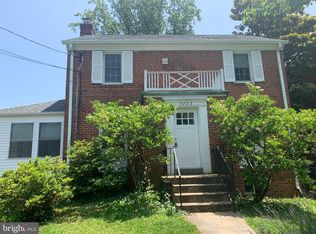 5203 Saratoga Ave, Chevy Chase, MD 20815