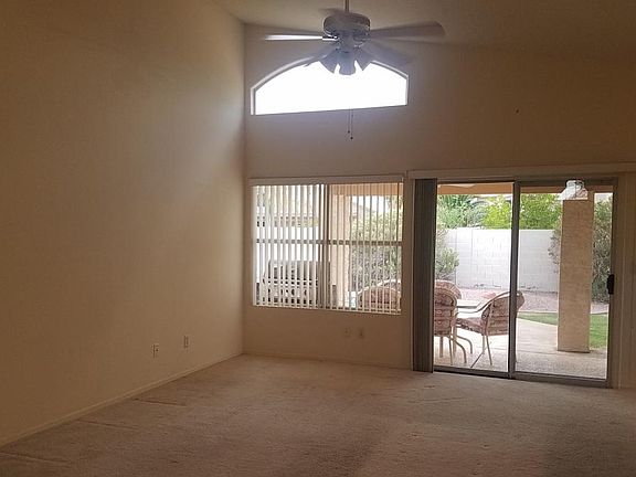 3rd image of 1172 W Courtney Ln