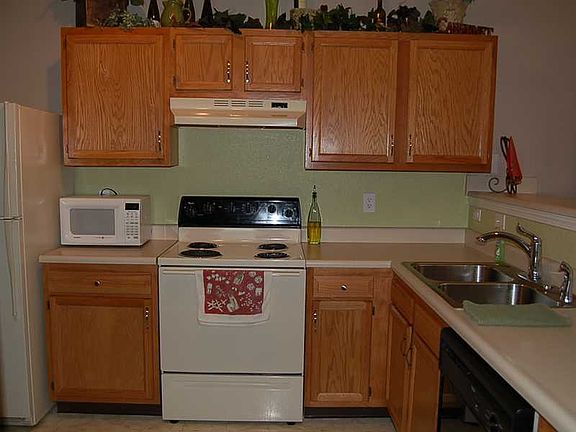 5th image of 523 Deer Trail Dr