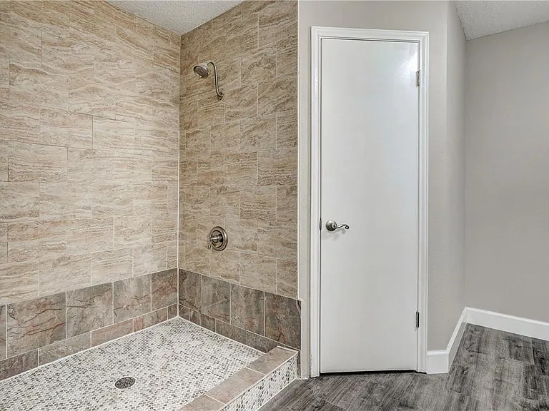 6009 Avery Island Ave — Photo 19