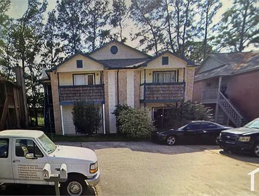 2 bed, 1120 sqft, $1,350 — Photo 2