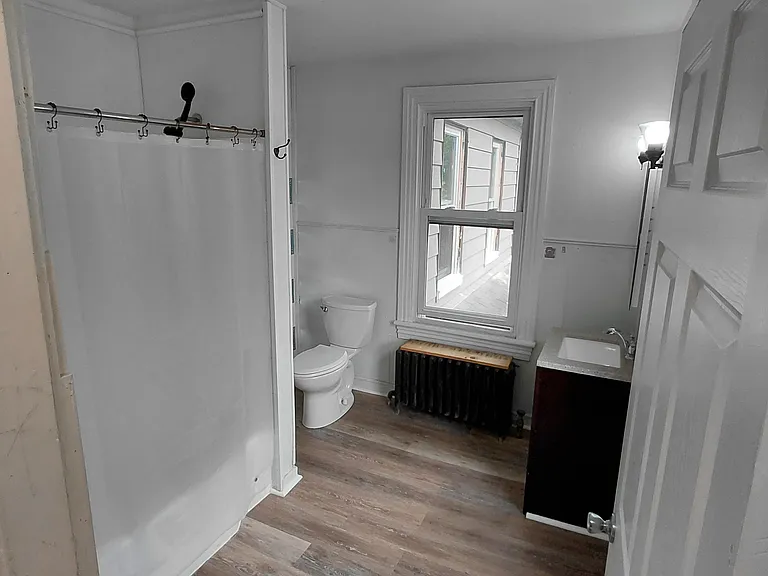 163 Washington St #2 — Photo 7