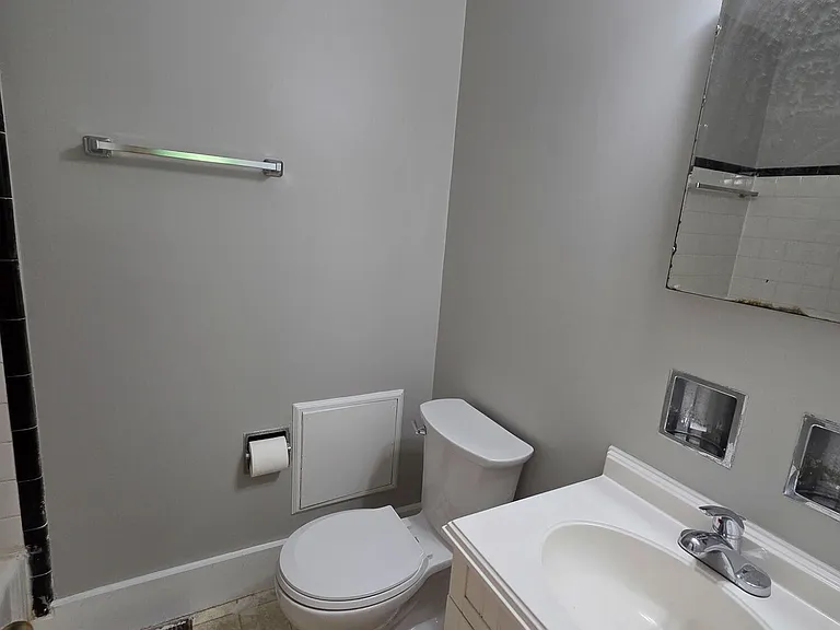 3428 Wade Ave — Photo 25