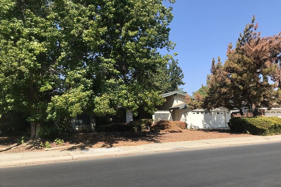 2nd image of 6404 Glenrock Way