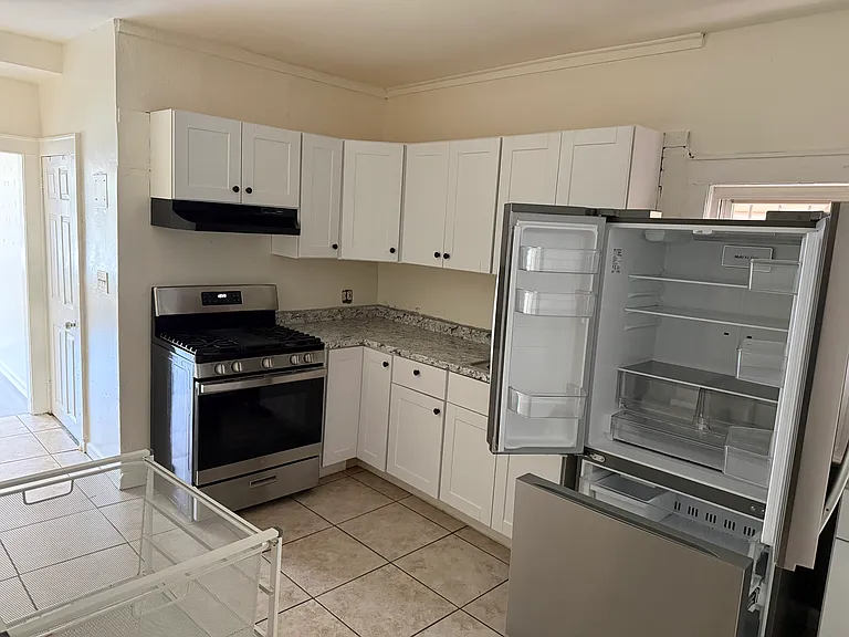 215 Fulton St #2 — Photo 3