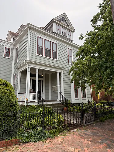 303 W Freemason St #5 Photo 1