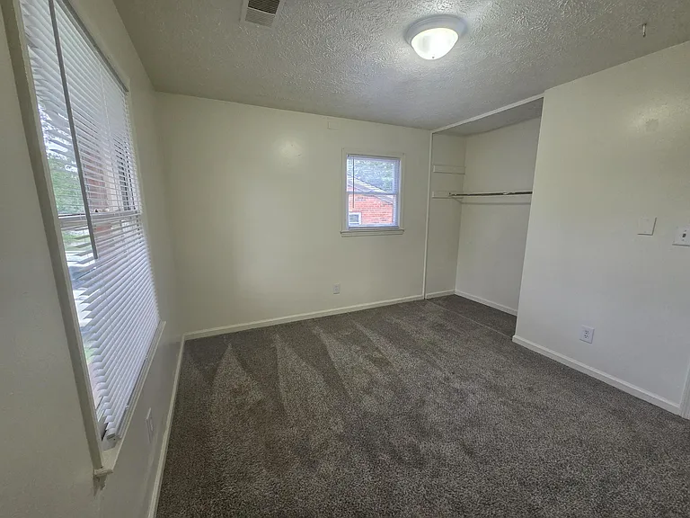 3777 Red River Dr — Photo 8