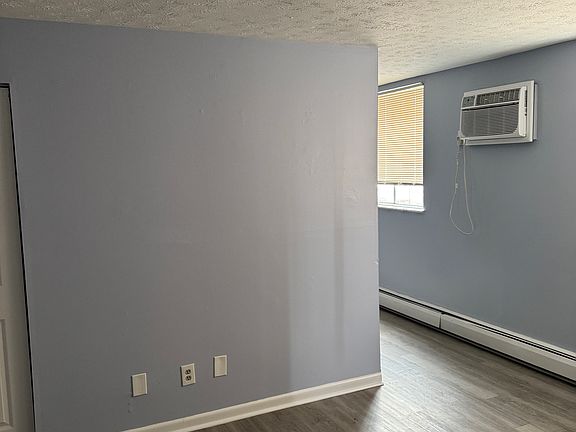 2nd image of 2861 Harrison Ave #2