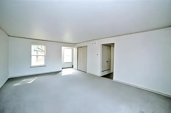 2206 Statler Dr — Photo 13