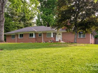 55 Inglewood Rd, Asheville, NC 28804