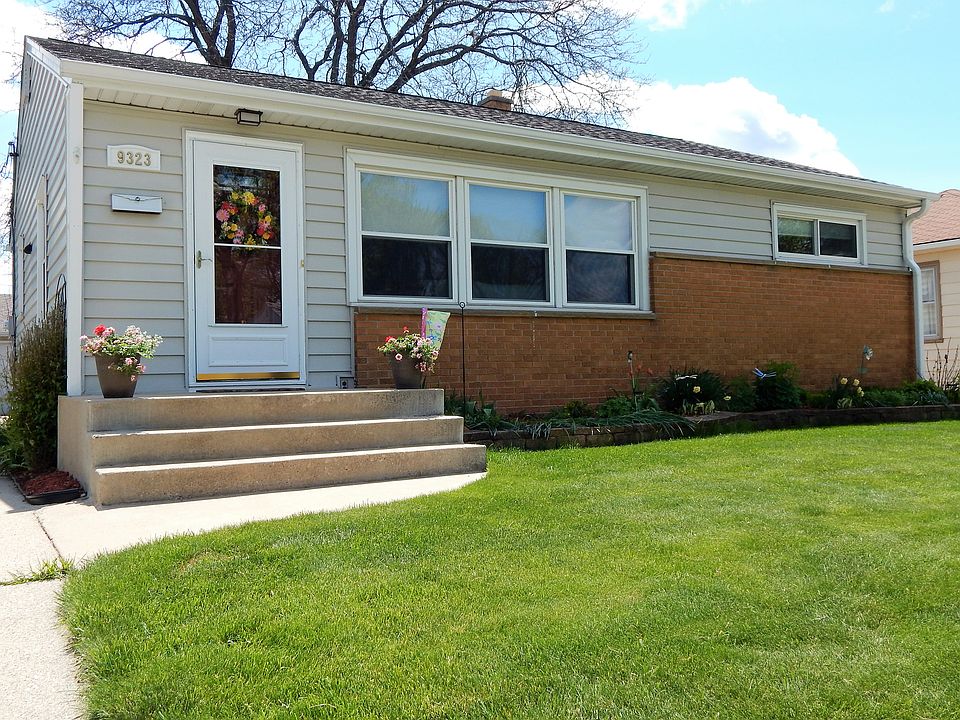 1st image of 9323 W Melvina St