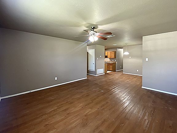 4th image of 2917 Starlight Dr Unit B