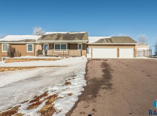 46978 248th St, Dell Rapids, SD 57022