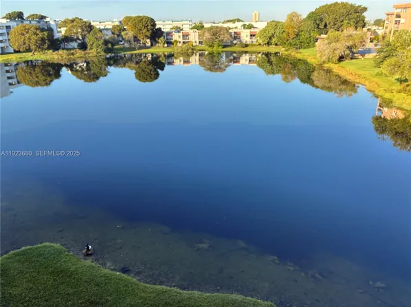 506 NW 87th Ave APT 406, Miami, FL 33172