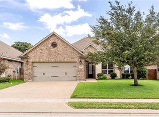 15621 Long Creek Ln, College Station, TX 77845
