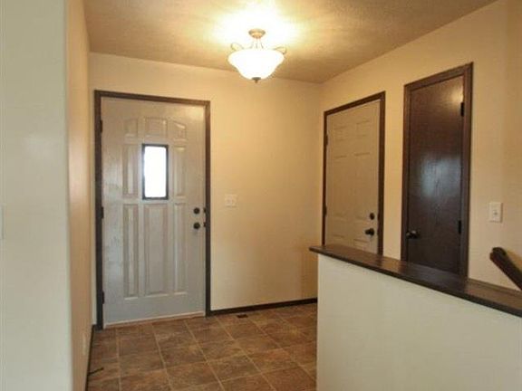 2nd image of 414 Macey Ave