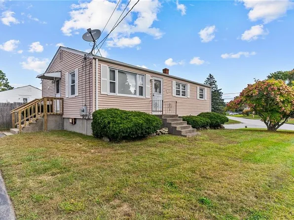 51 Limestone Rd, Warwick, RI 02889