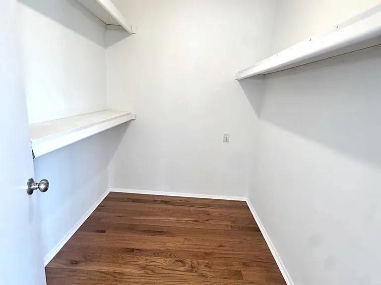 1502 The Woods — Photo 20
