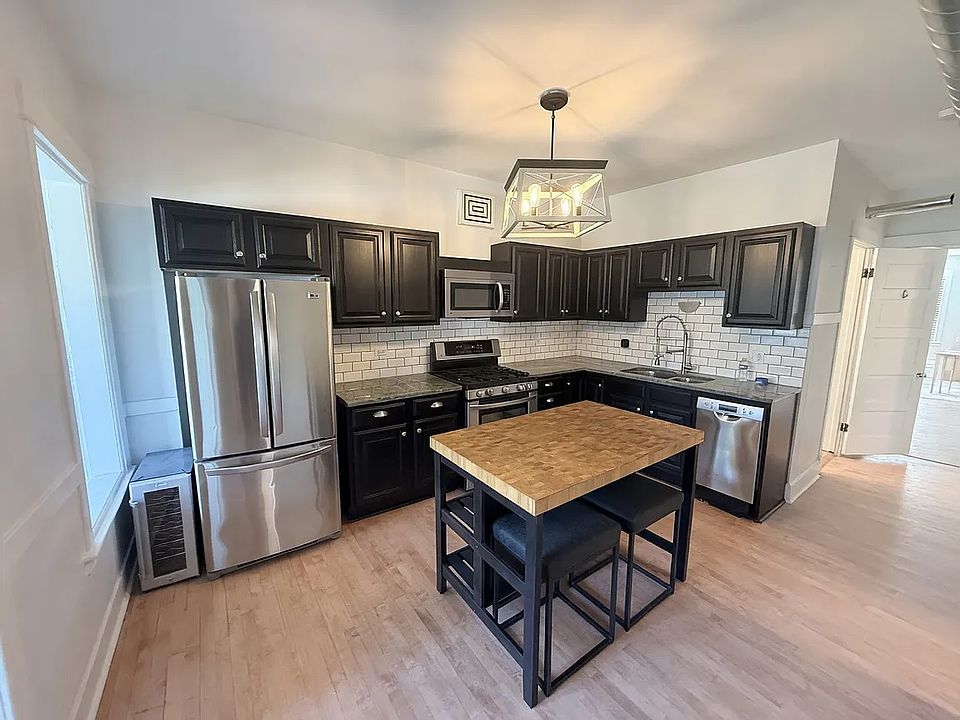 1st image of 4335 N Damen Ave #2F