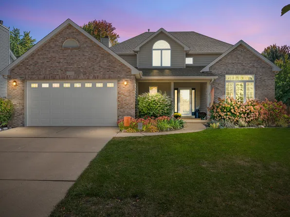 1336 Mary Wood Ct, Sycamore, IL 60178