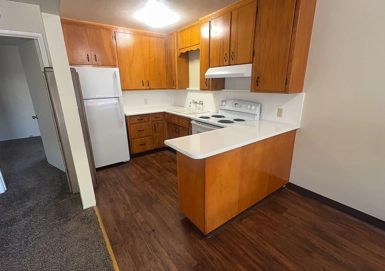 1 Bedroom in Oakdale — Photo 4