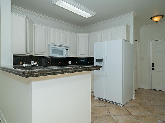 4th image of 12386 River Highlands Dr Unit B