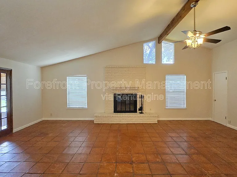 7609 Linkside St — Photo 11