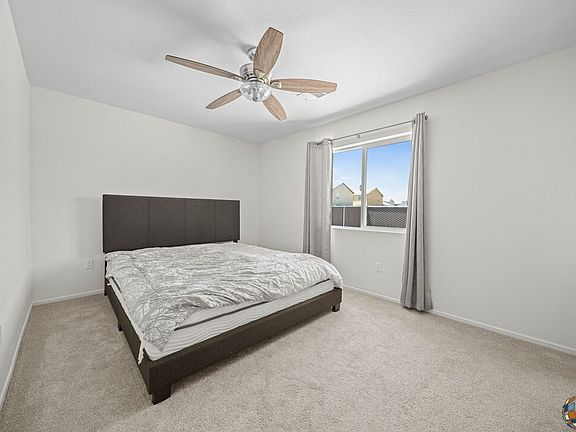 5th image of 519 Banta Ct