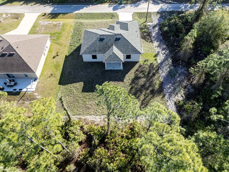 232 Fowler Ave S
