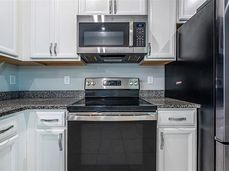 3084 Inlet Breeze Way — Photo 2