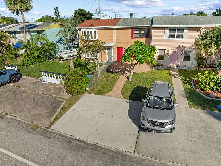 244 Canaveral Beach Blvd — Photo 22