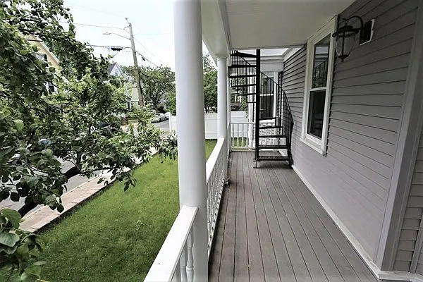 40 Evergreen Ave #1ONE — Photo 18