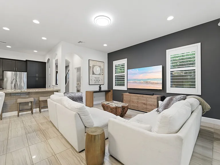 7689 Toscana Blvd — Photo 11