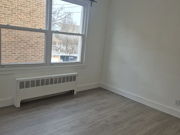 649 Rideau St #5 — Photo 7