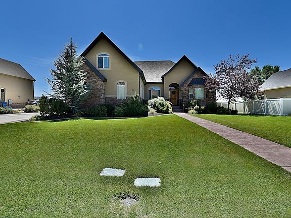 3rd image of 73 W Siena Dr