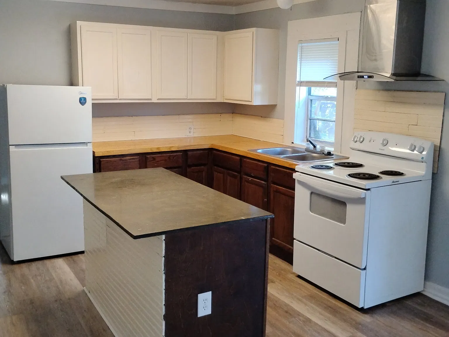 1005 Southern Avenue - 1 — Photo 3