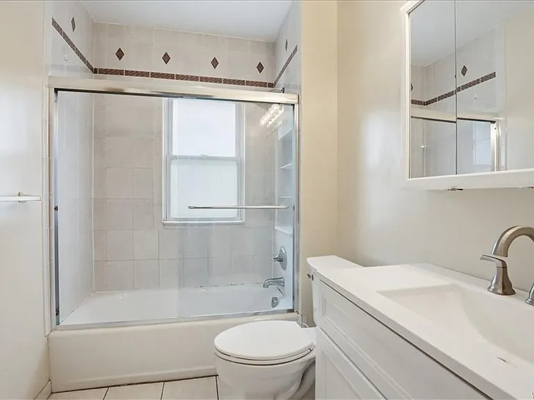 315 Crestwood Ave #2 — Photo 8